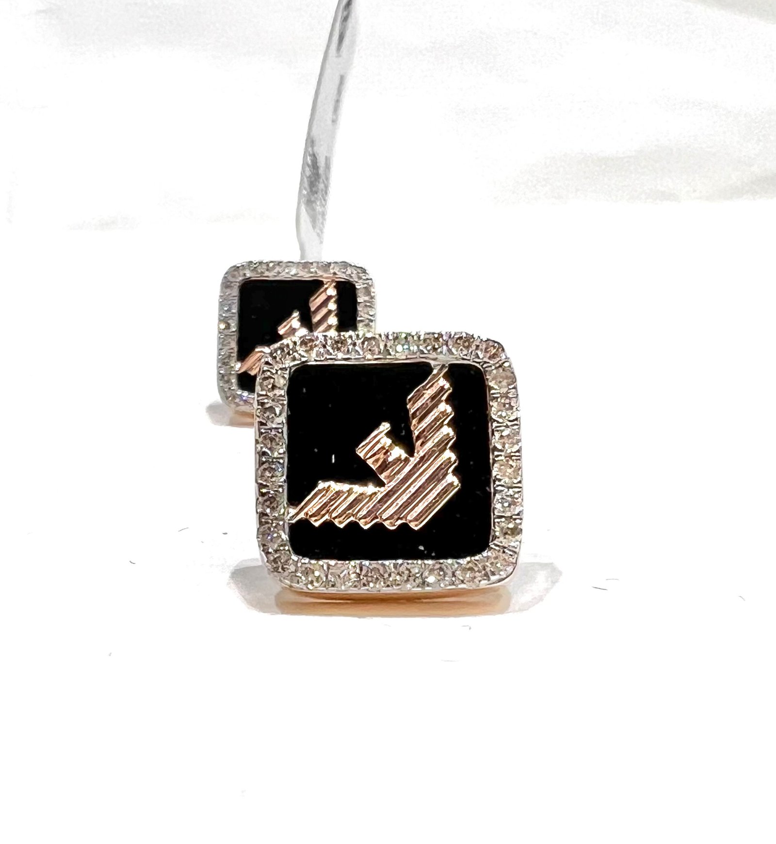 Stunning 14kt Natural Diamond Studs - Elevate Your Style with Sparkling Elegance! - Image 2