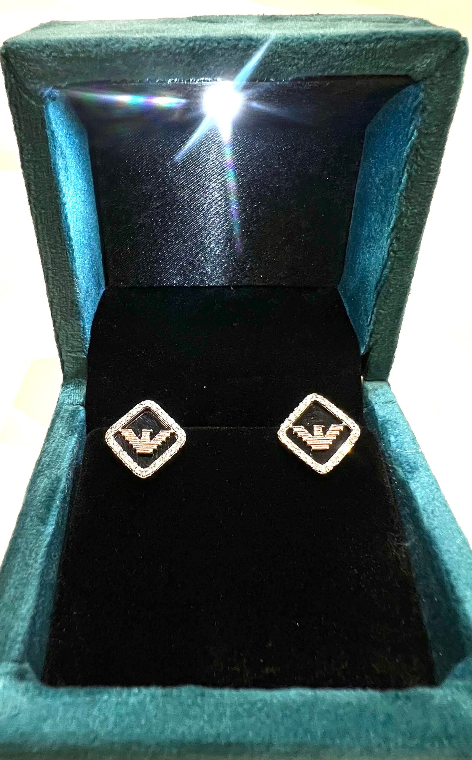 Stunning 14kt Natural Diamond Studs - Elevate Your Style with Sparkling Elegance! - Image 4