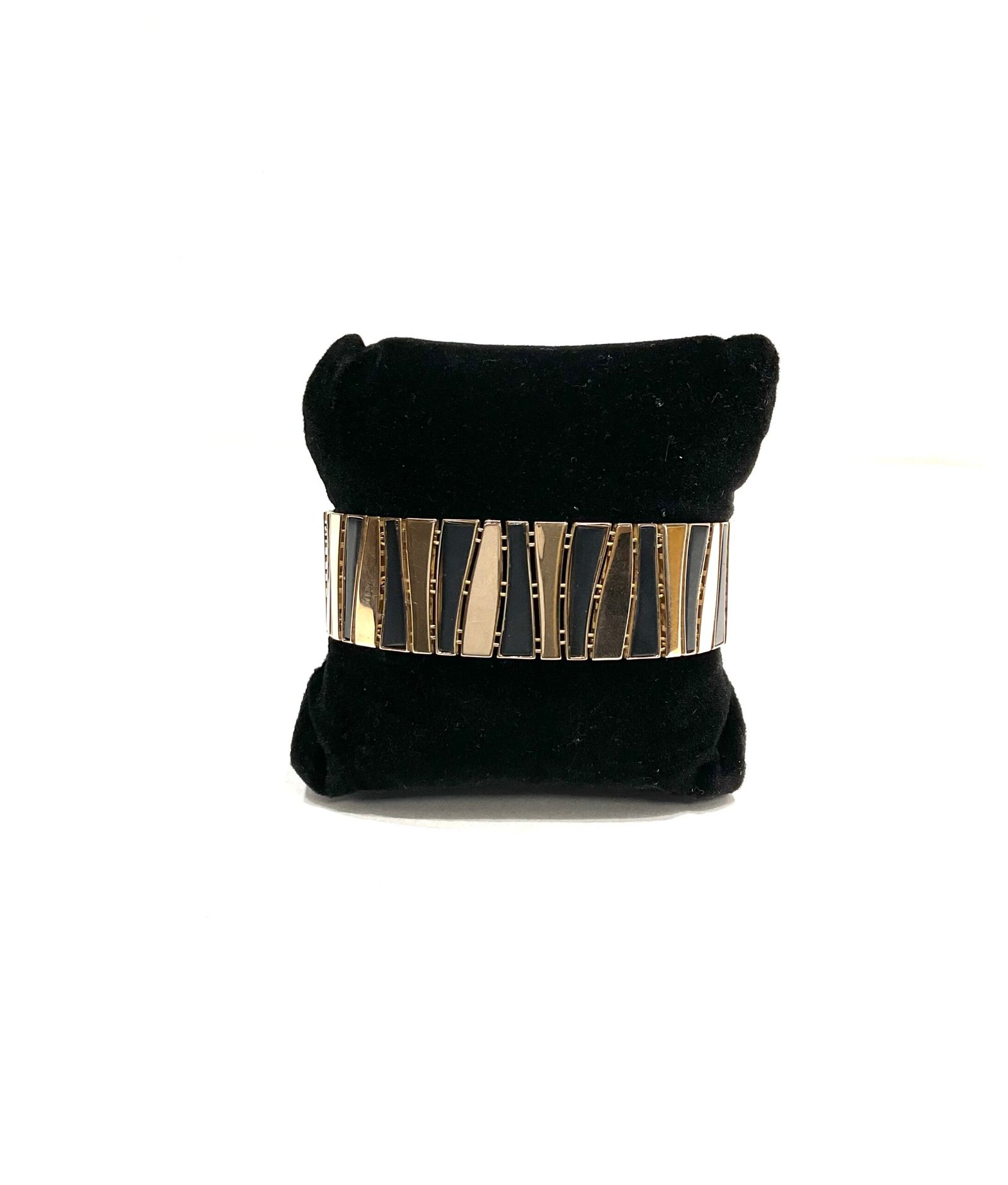 Sparkle and Shine with Our Exquisite 18kt Hallmark Gold Bracelet - Shop Now! - Image 2