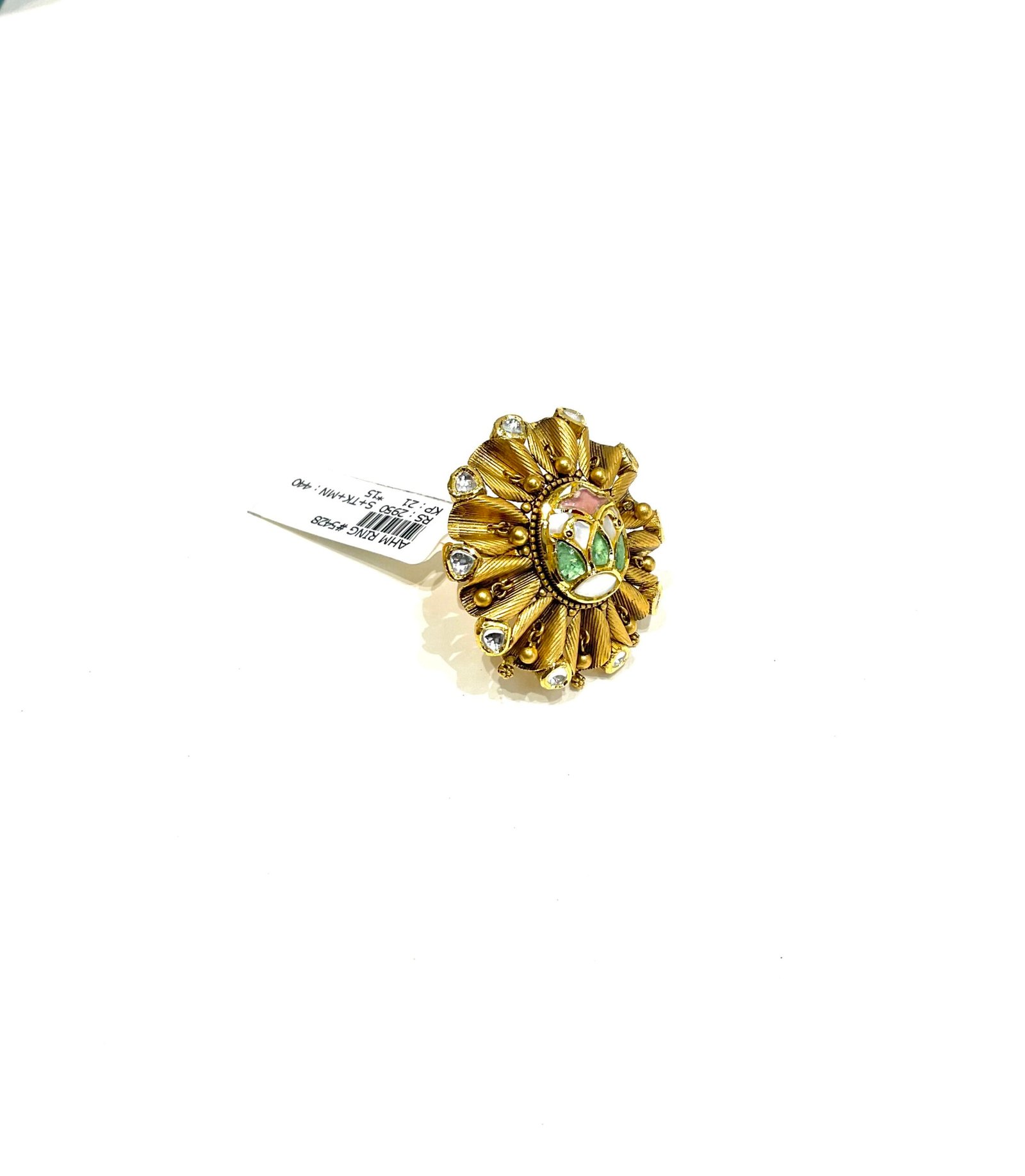 Exquisite 22kt Gold Ring: Elevate Your Style with Luxury and Elegance - Image 2
