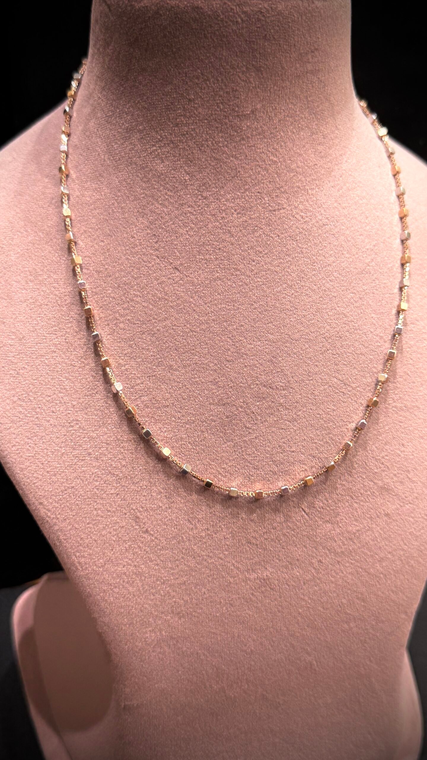 Stunning 18kt Gold Chain | Elegant Jewelry for Every Occasion - Image 2