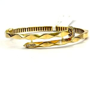 18K Gold Bracelet for Women – Elegant 18K Gold Jewelry, Luxury Wrapped in Beauty