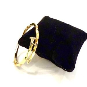 18K Gold Bracelet for Women – Elegant 18K Gold Jewelry, Luxury Wrapped in Beauty